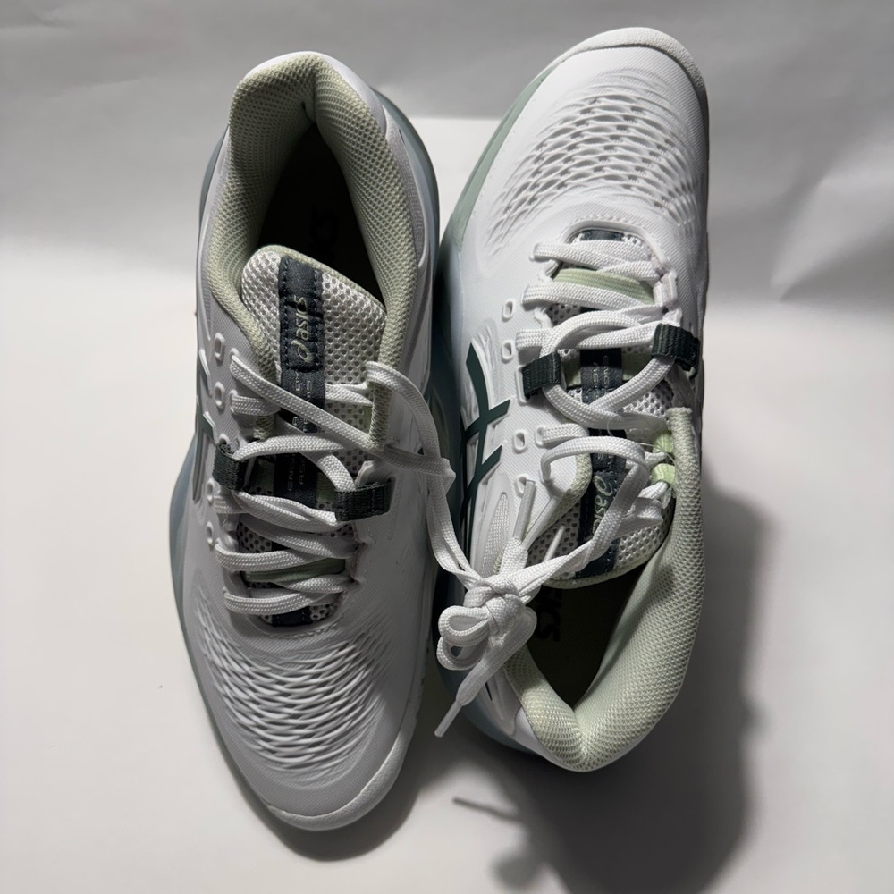 ASICS women’s court Gel Resolution X  White and Monument Blue New/Return s 9 - Picture 2 of 5
